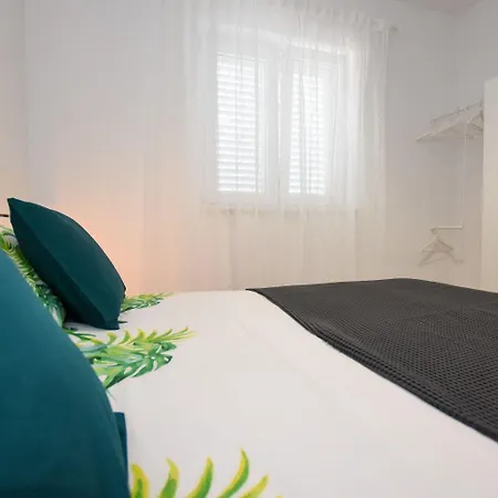 Ned Apartment Mandre