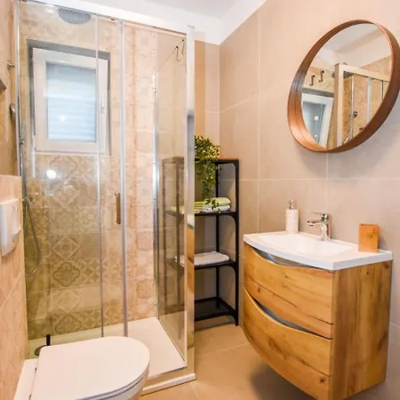 Ned Apartman Mandre