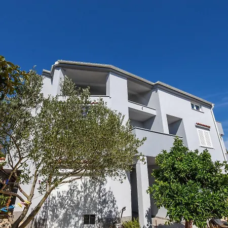 Apartment Ned Mandre